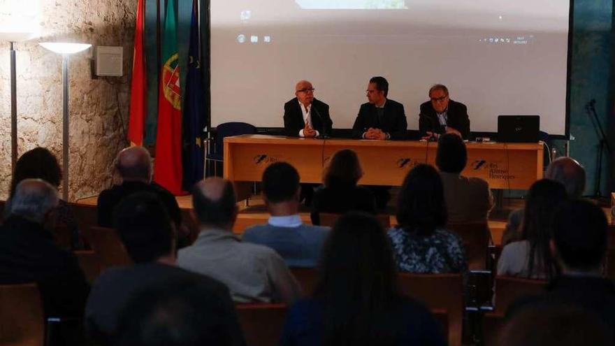 Apertura del seminario iberoamericano celebrado en la FRAH.