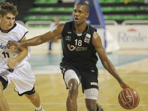 La plantilla del Cáceres de baloncesto