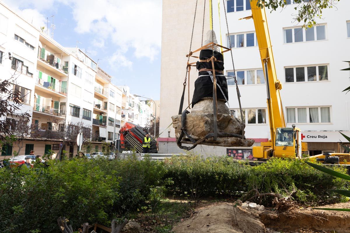 Galería: Todas las imagenes del traslado de la pagesa de Ibzia a su nueva ubicación