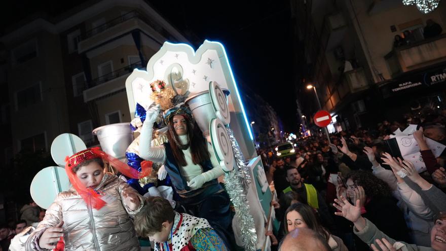 Las Cabalgatas de Reyes Magos de los barrios, en imágenes.