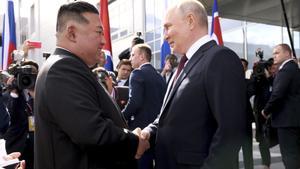 Archivo - Kim Jong Un y Vladimir Putin.