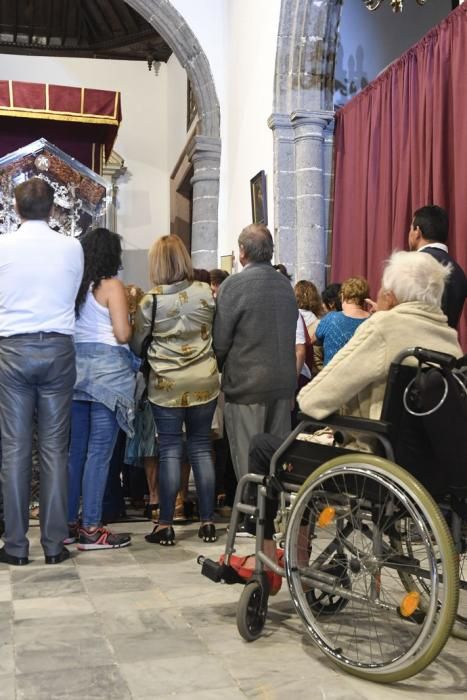 14-10-19 GRAN CANARIA. IGLESIA DE SANTA MARIA DE GUIA. SANTA MARIA DE GUIA. La Virgen del Pino en la Iglesia de Santa Maria de Guía. Fotos: Juan Castro.  | 14/10/2019 | Fotógrafo: Juan Carlos Castro