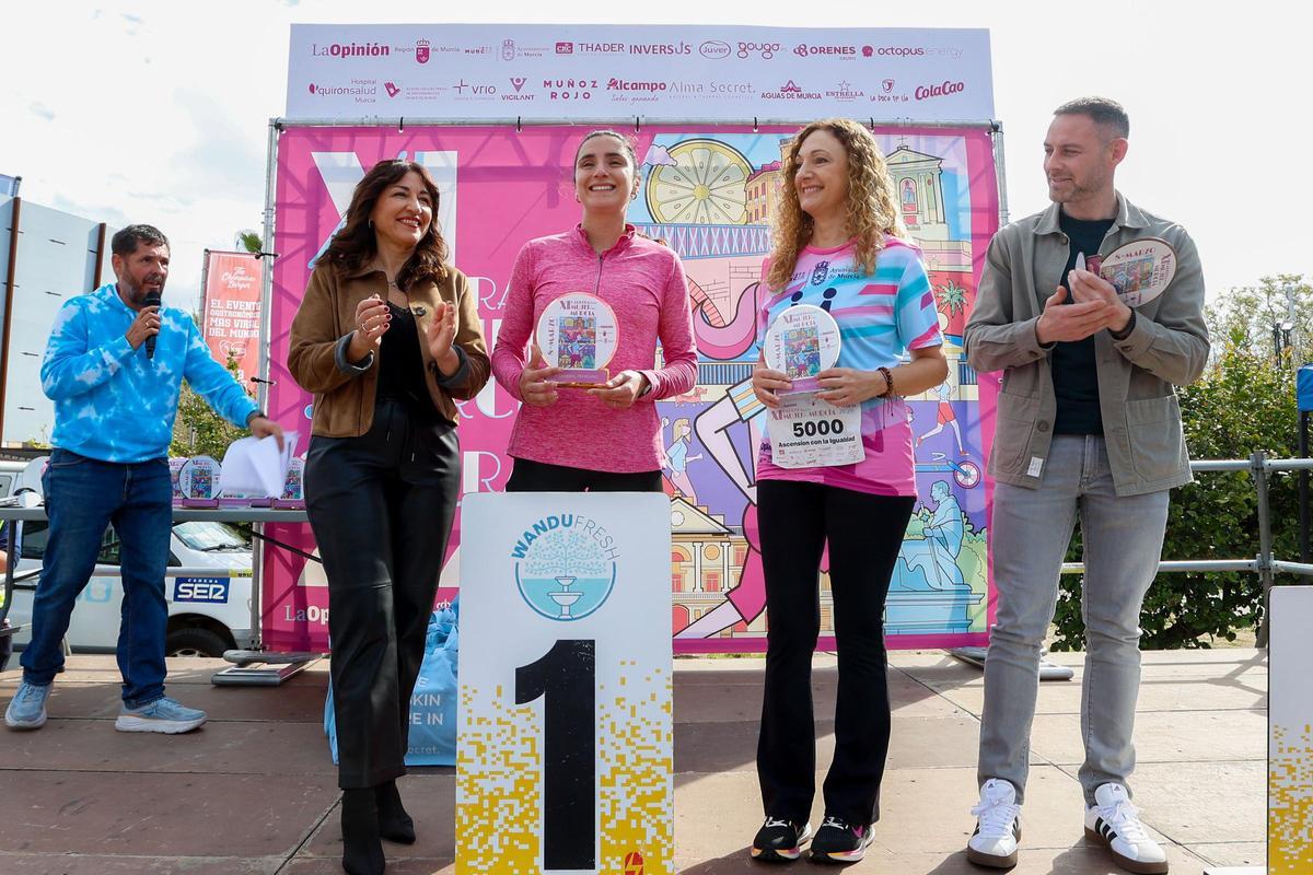 Las imágenes de la entrega de premios de la XI Carrera de la Mujer de Murcia