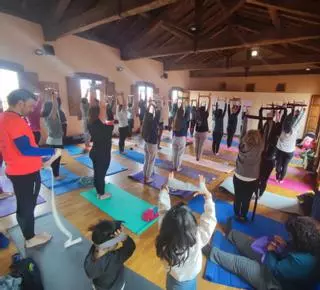 Yoga para celebrar el Día de la Madre en Benavente
