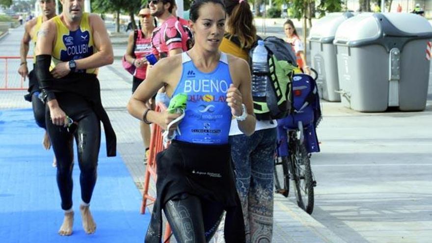 Patricia Bueno dominó con absoluta autoridad la competición en categoría femenina. Doblegó a la segunda clasificada con más de 15 minutos de ventaja.