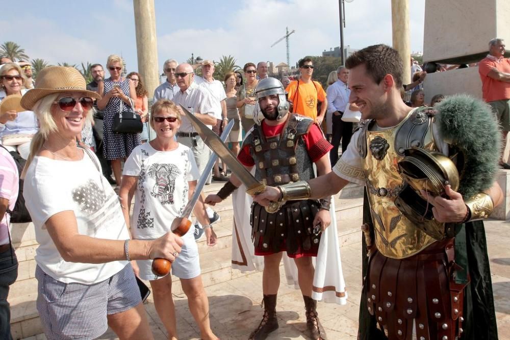 Los turistas disfrutan de Carthagineses y Romanos