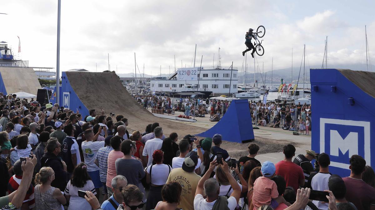 Saltos del Dirt Jump en As Avenidas durante la última edición de O Marisquiño