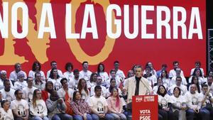 Sánchez introdueix el ‘no a la guerra’ en campanya