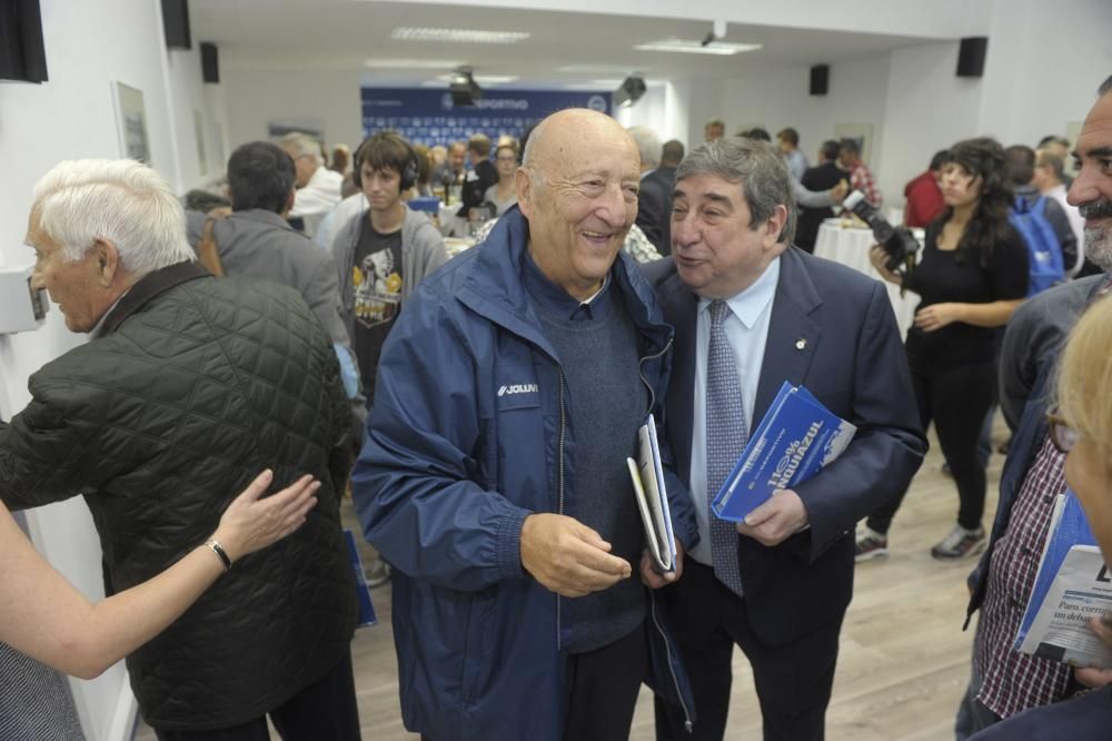 Arsenio, Beci, Manolete, Vicente, Manjarin, Manuel Pablo, Mosquera, Tino y Lendoiro, que por primera vez desde su salida volvió al estadio, entre los asistentes de 110% BLANQUIAZUL.