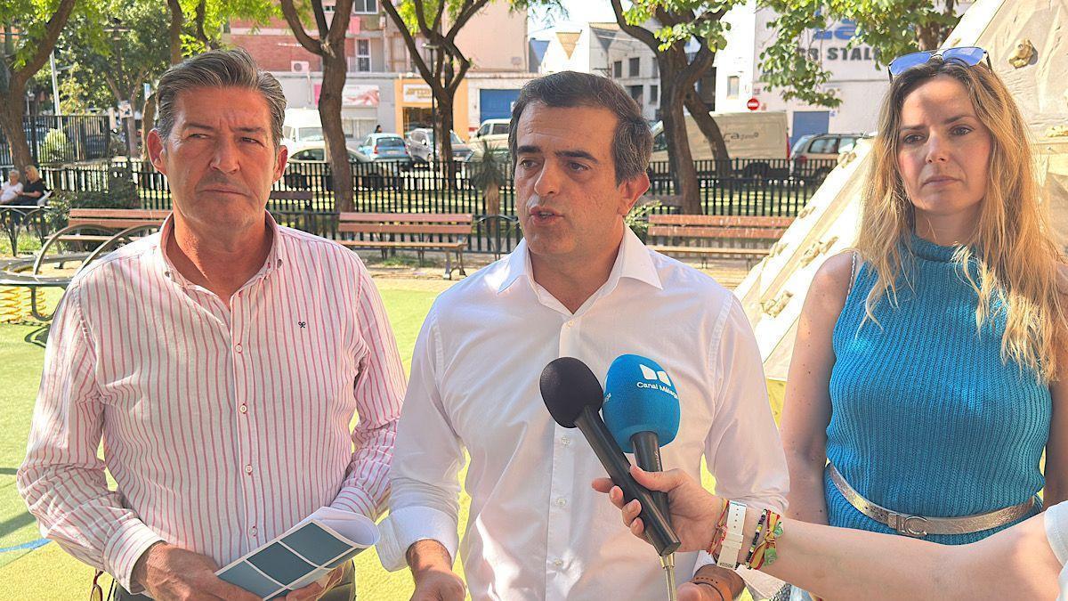Antonio Alcázar, Antonio Serrano y Yolanda Gómez en rueda de prensa