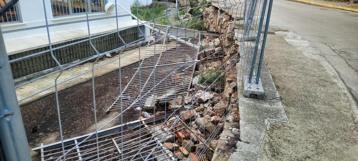 Estado actual de la valla del instituto Blasco Ibáñez.