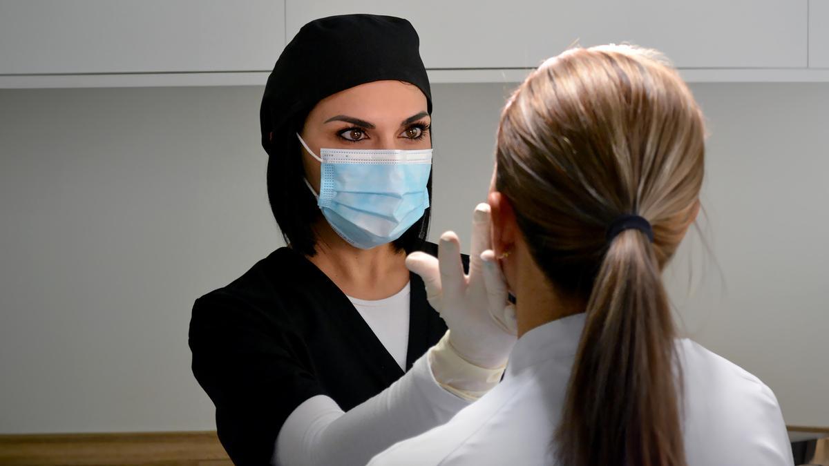 La Clínica de la Doctora Lamah ofrece diversos servicios de armonización facial como el tratamiento 'Detox' o la eliminación de manchas y ojeras.