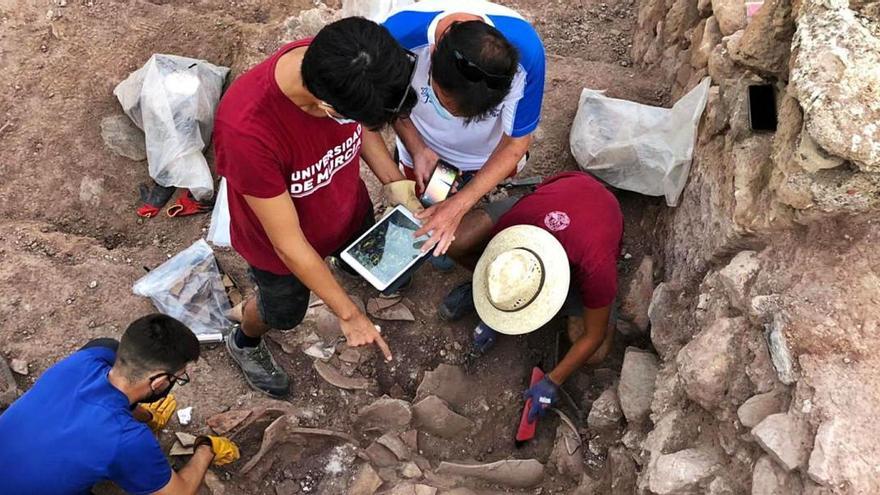 Un momento de
la excavación del 
pasado septiembre.  l.o.