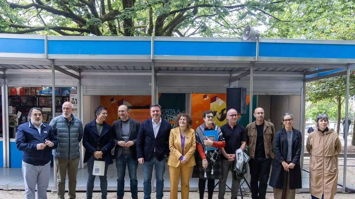 Arranca a Feira do Libro de Santiago, onde a cidade latexa ao ritmo das historias