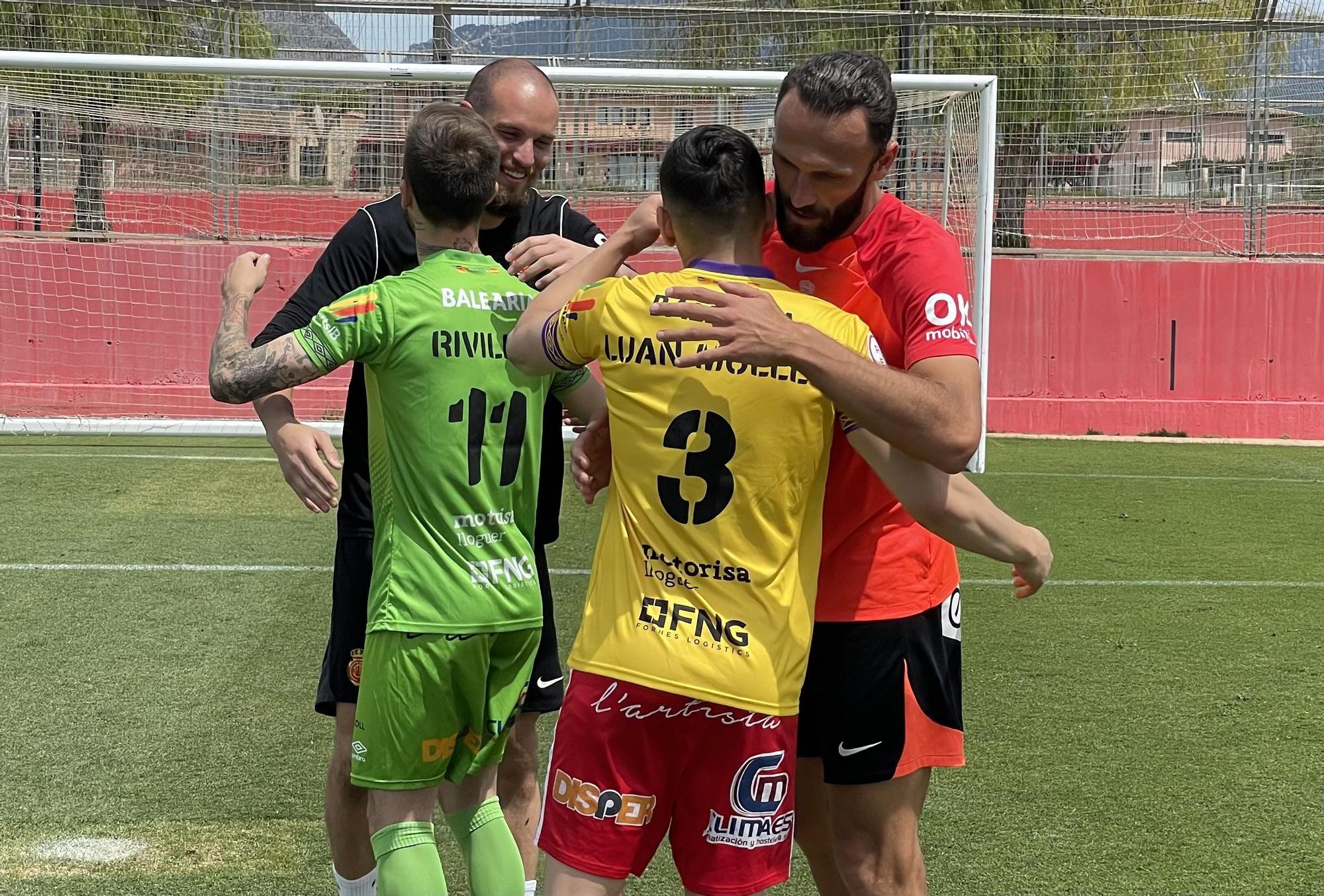 El Real Mallorca reta al Palma Futsal desde el punto de penalti, ¿quién gana?