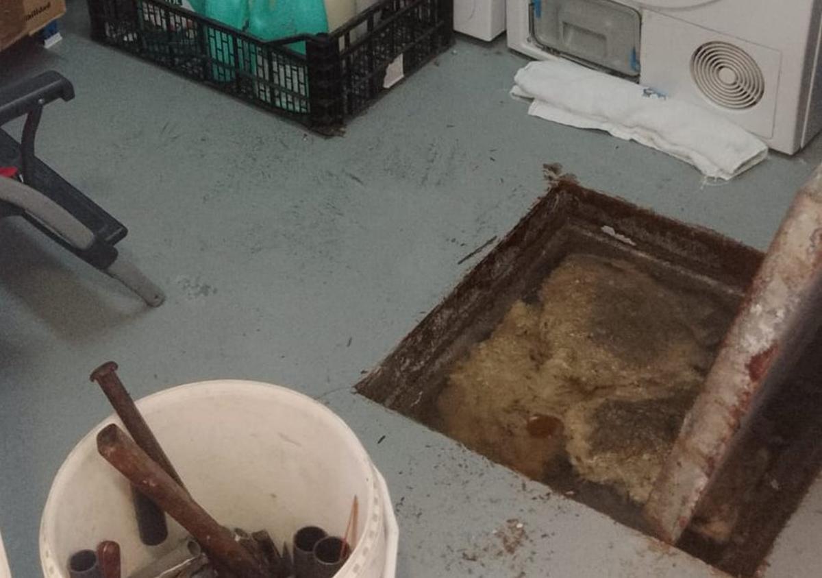 Arqueta totalmente colapsada.