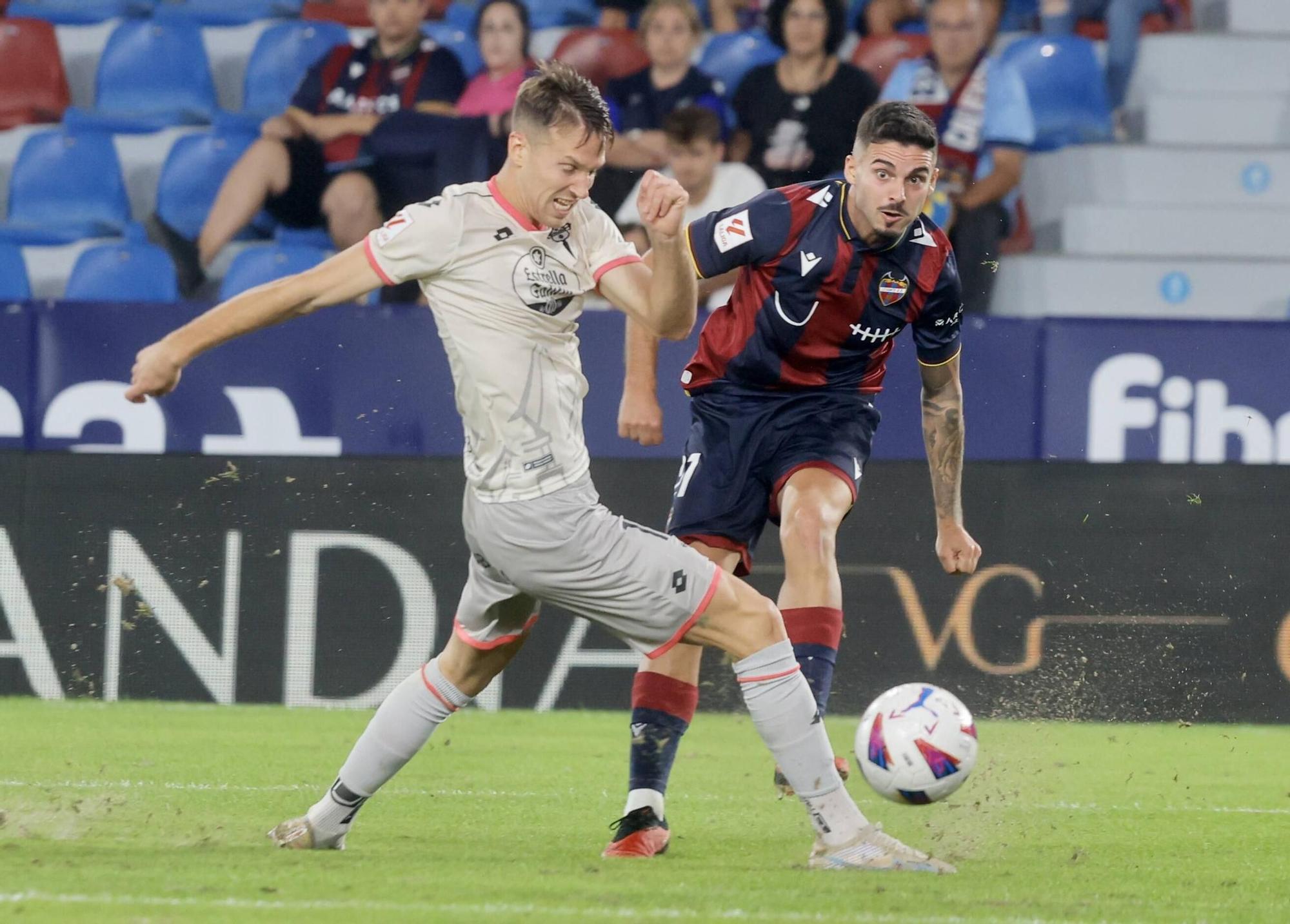 El Levante - Racing de Ferrol (1-0), en imágenes