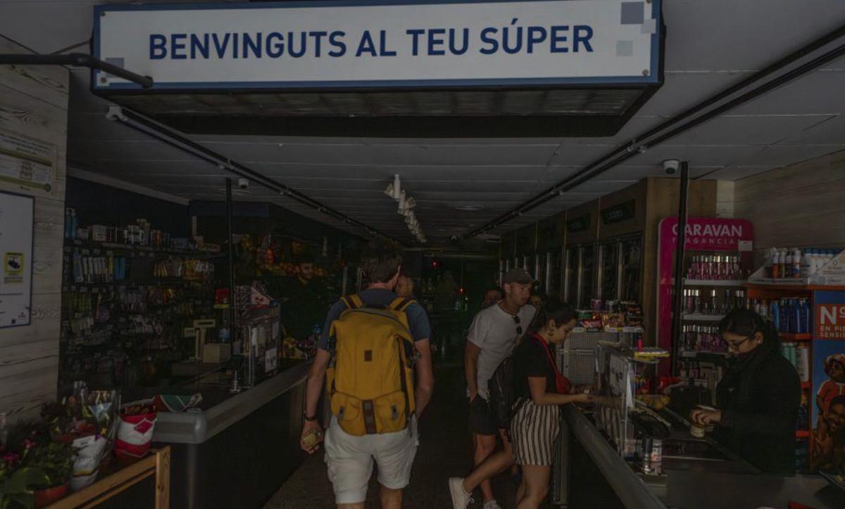 Setze hores a les fosques