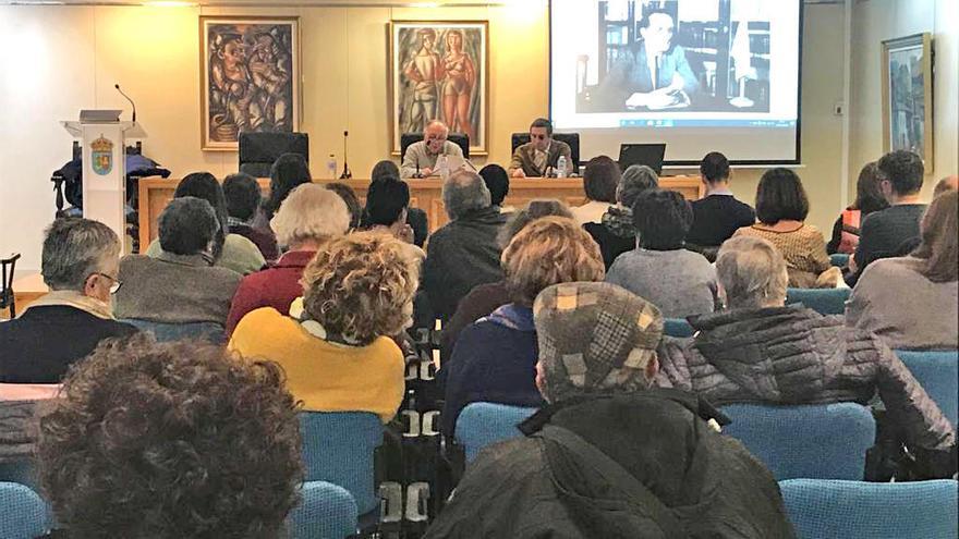 La actividad se centró en una conferencia sobre el galleguista.