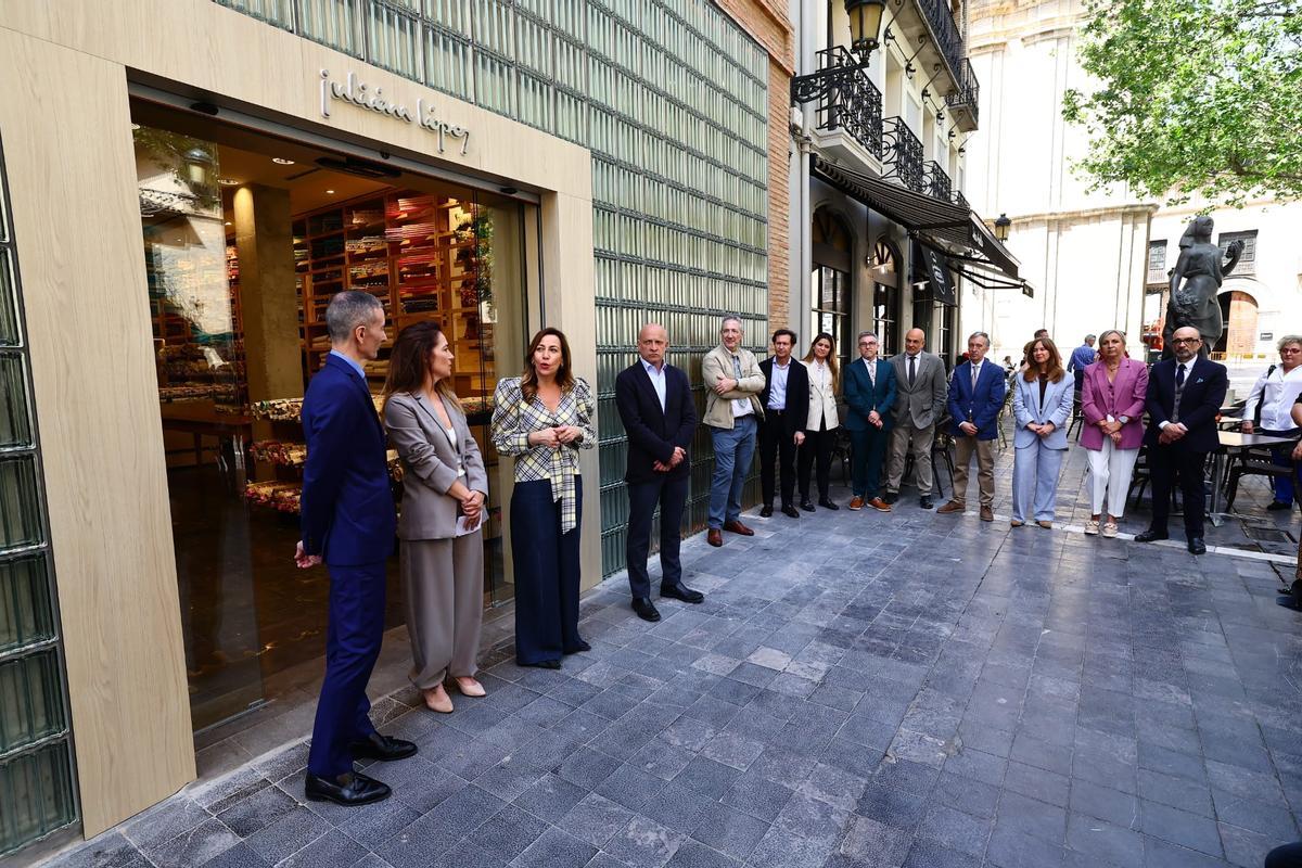 Inauguración de Julián López