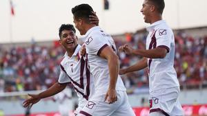 Venezuela celebra el único gol que le anotó a Chile en el Campeonato Sudamericano Sub-20.