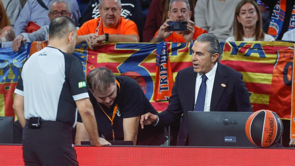 El momento en que Scariolo mostró su disconformidad