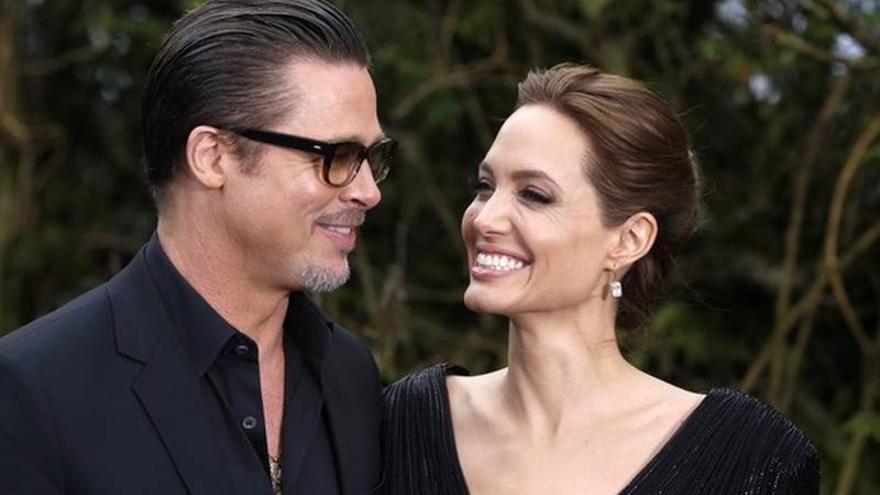 Angelina Jolie y Brad Pitt se casan en secreto