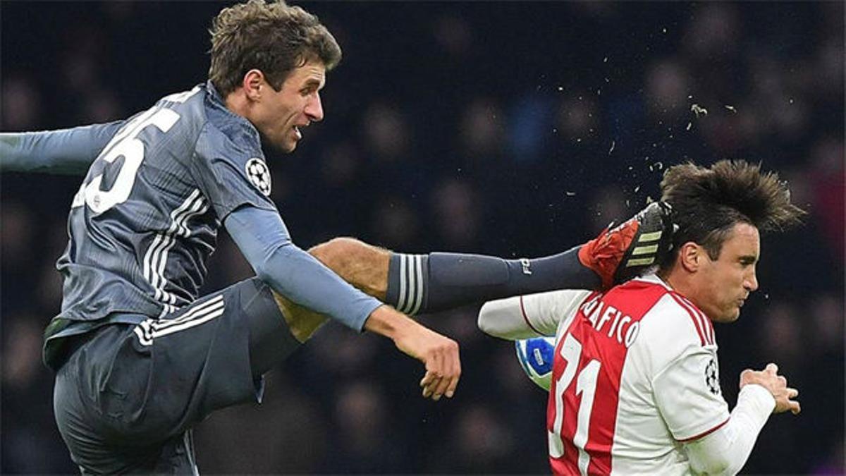 La candidatura de Müller para la MMA: Salvaje entrada del alemán en el Ajax - Bayern