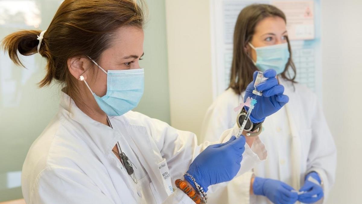 La mascarilla en interiores dejará de ser obligatoria &quot;muy pronto&quot;.