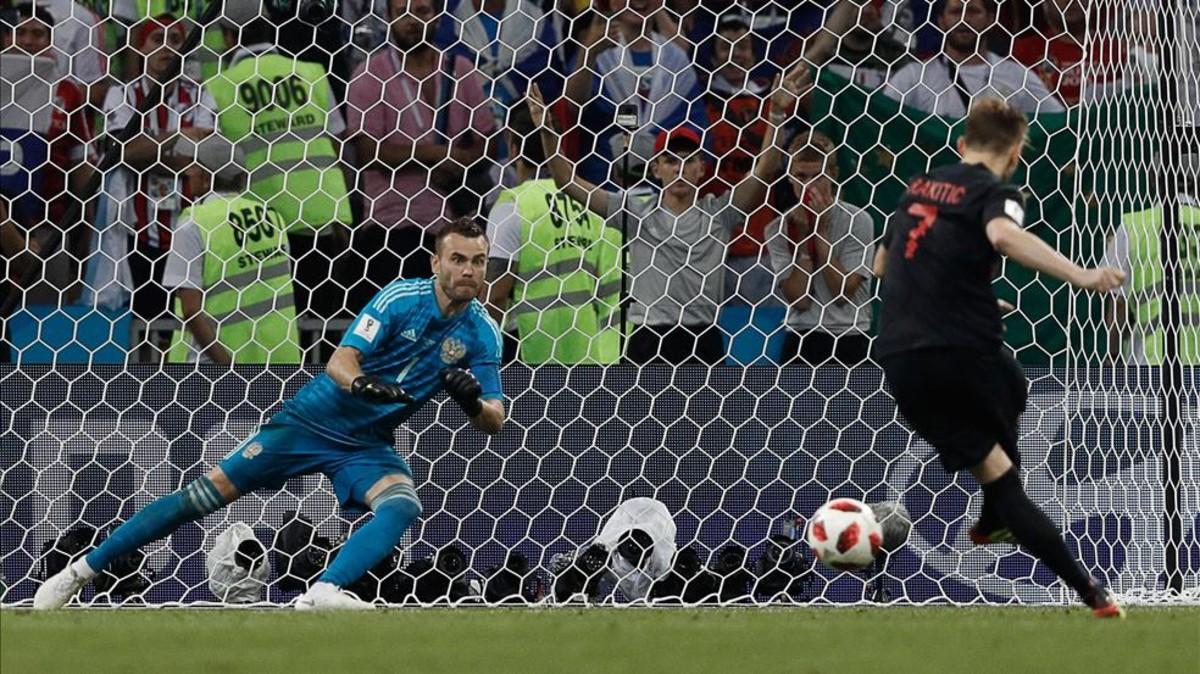 Rakitic, un auténtico especialista desde el punto fatídicio. Lo volvió a demostrar ante Rusia