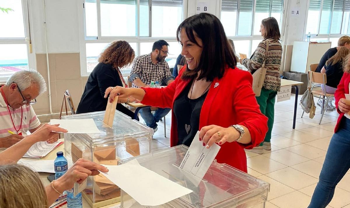 Lorena Silvent, del PSPV de Catarroja, el día de las elecciones.