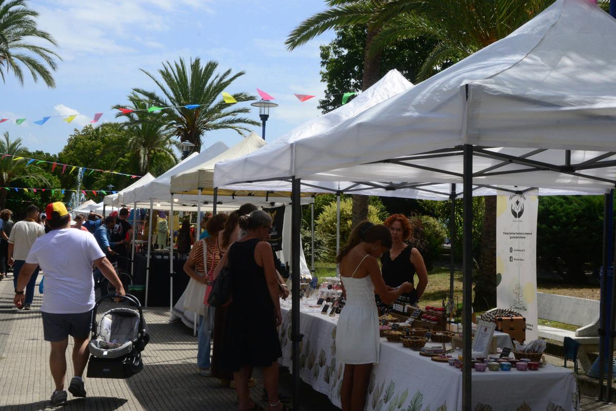 Música, artesanía y gastronomía inundan Cangas con el Satur-Day Fest. Música, artesanía y gastronomía inundan Cangas con el Satur-Day Fest.