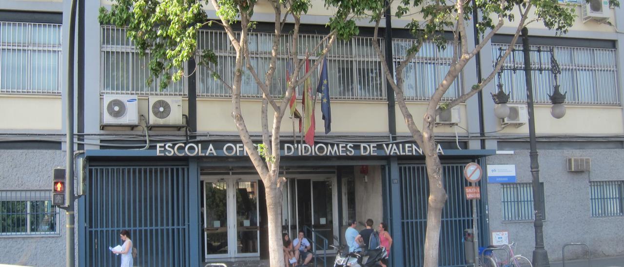 Façana de l’Escola Oficial d’Idiomes de València EOI