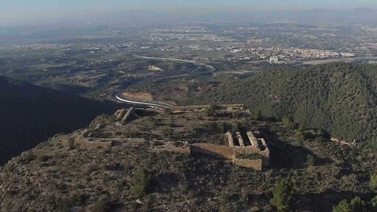 Zona del Castillo de la Asomada, junto al Puerto de la Cadena