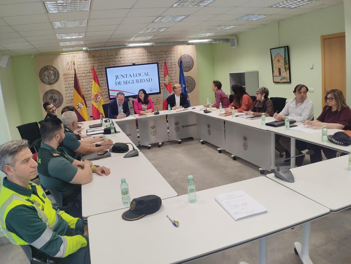 Junta Local de Seguridad reunida este miércoles en Benavente.