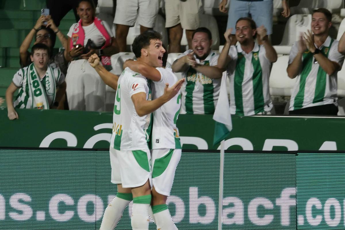 Córdoba CF-Granada | Las imágenes del partido de LaLiga Hypermotion Córdoba CF-Granada | Las imágenes del partido de LaLiga Hypermotion