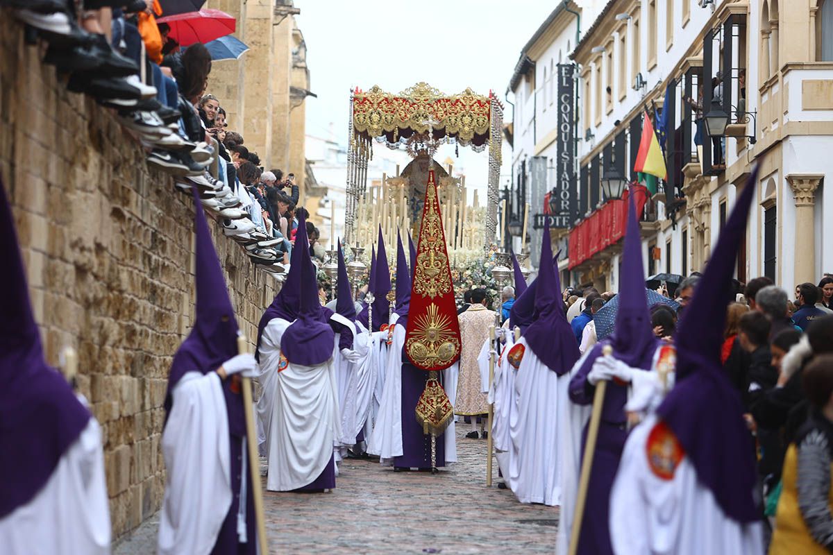 La salida procesional de la Agonía, en imágenes