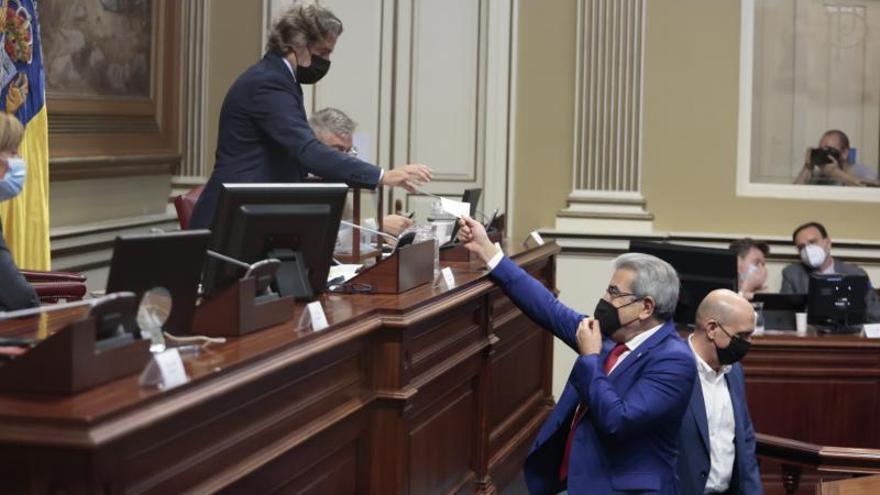 Pleno del Parlamento de Canarias (26/05/2021)