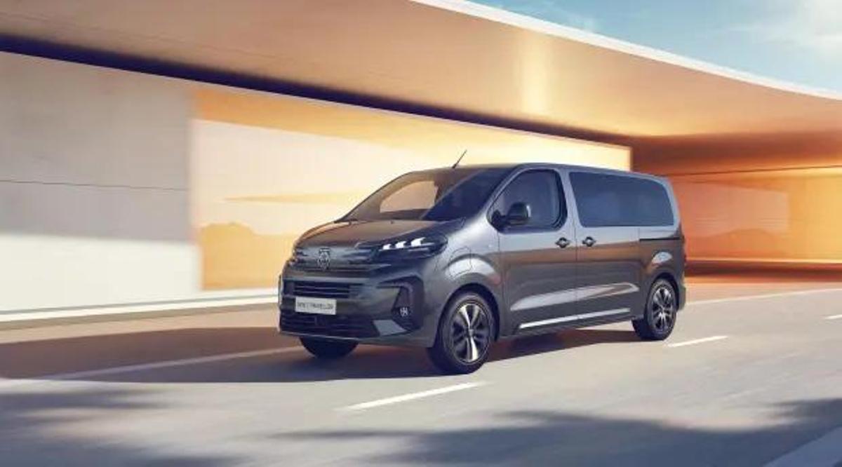 Peugeot E-Traveller.
