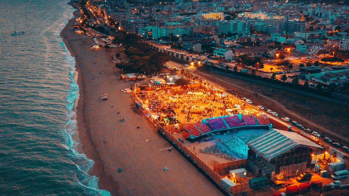 El Festival Mar d'Estiu se celebra en un entorno privilegiado, frente al mar