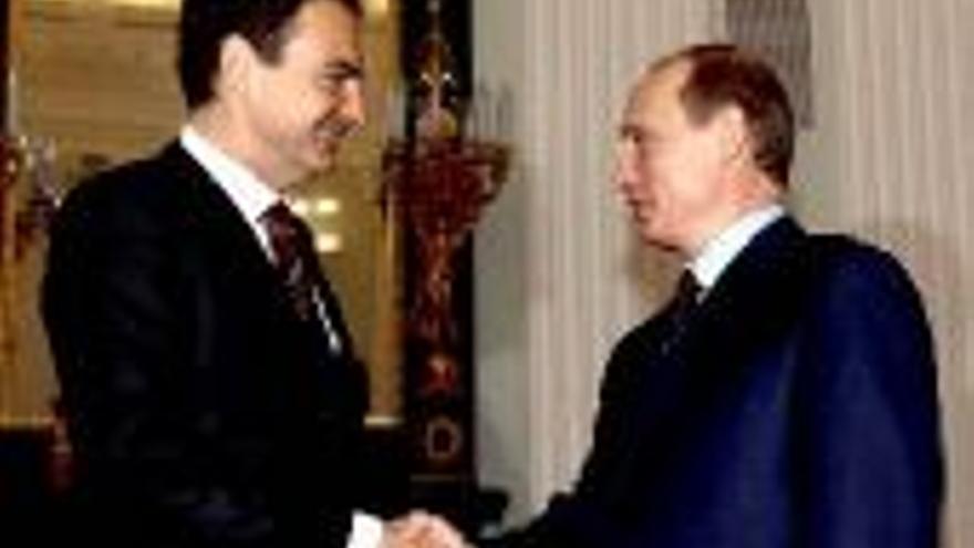 Putin quiere tener con Zapatero tan buen trato como con Aznar