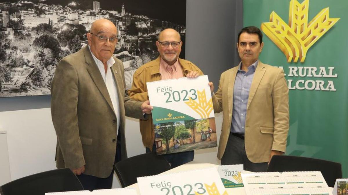 Puchol, Esteban y Nogueroles presentaron el calendario de Caixa Rural. | JAVIER NOMDEDEU