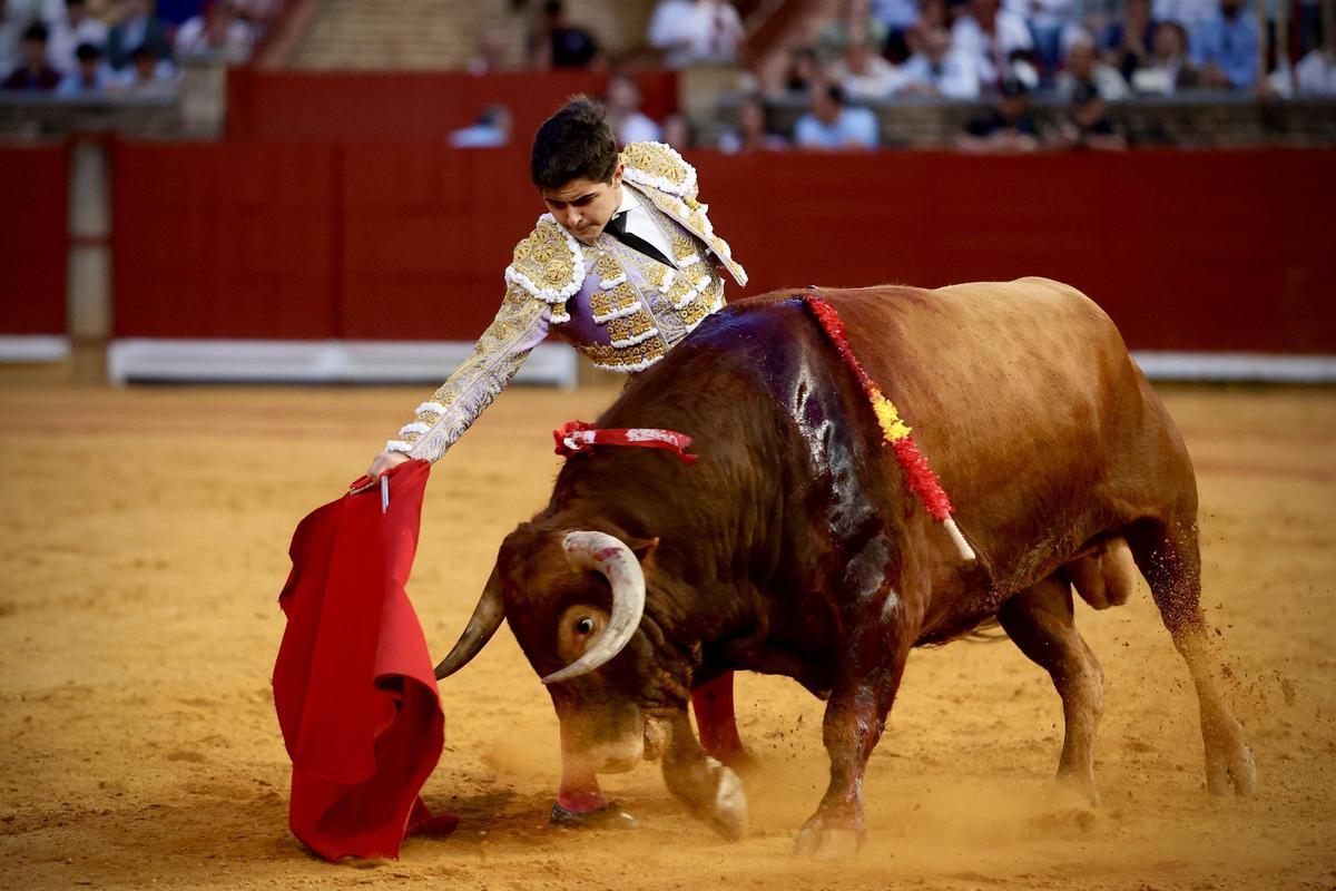 La primera corrida de abono de la Feria Taurina de Córdoba, en imágenes