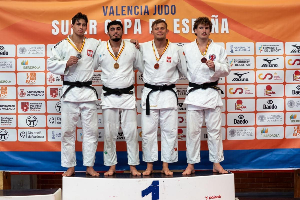 Uno de los podios de la competición masculina.