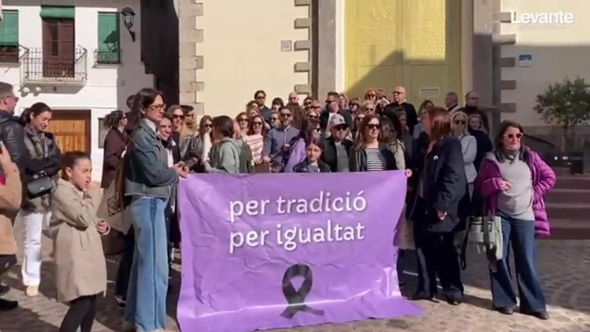Vetan de nuevo la entrada de mujeres en la Semana Santa de Sagunt