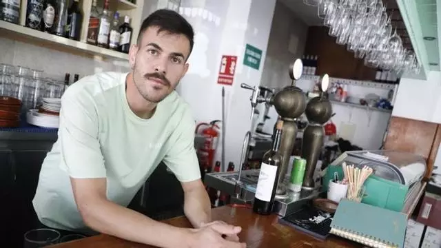 Rafael Cepeda, propietarios del bar la Nueva Cata