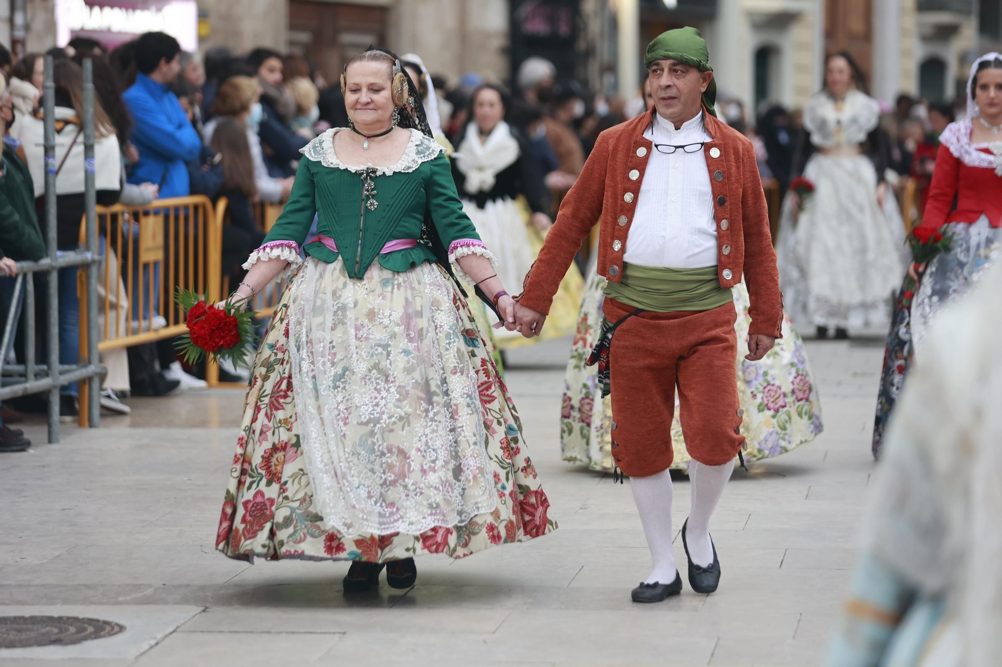 Búscate en el segundo día de ofrenda por la calle Quart (entre las 18:00 a las 19:00 horas)