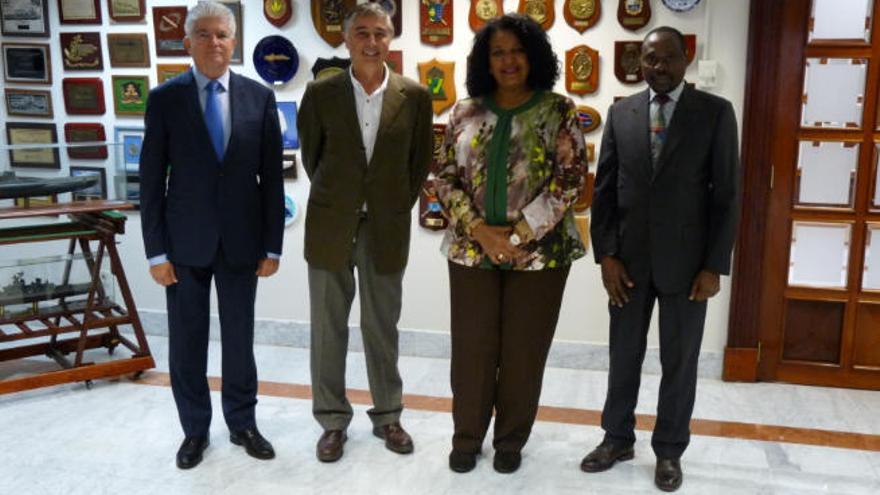 Visita de la ministra de Turismo de Angola