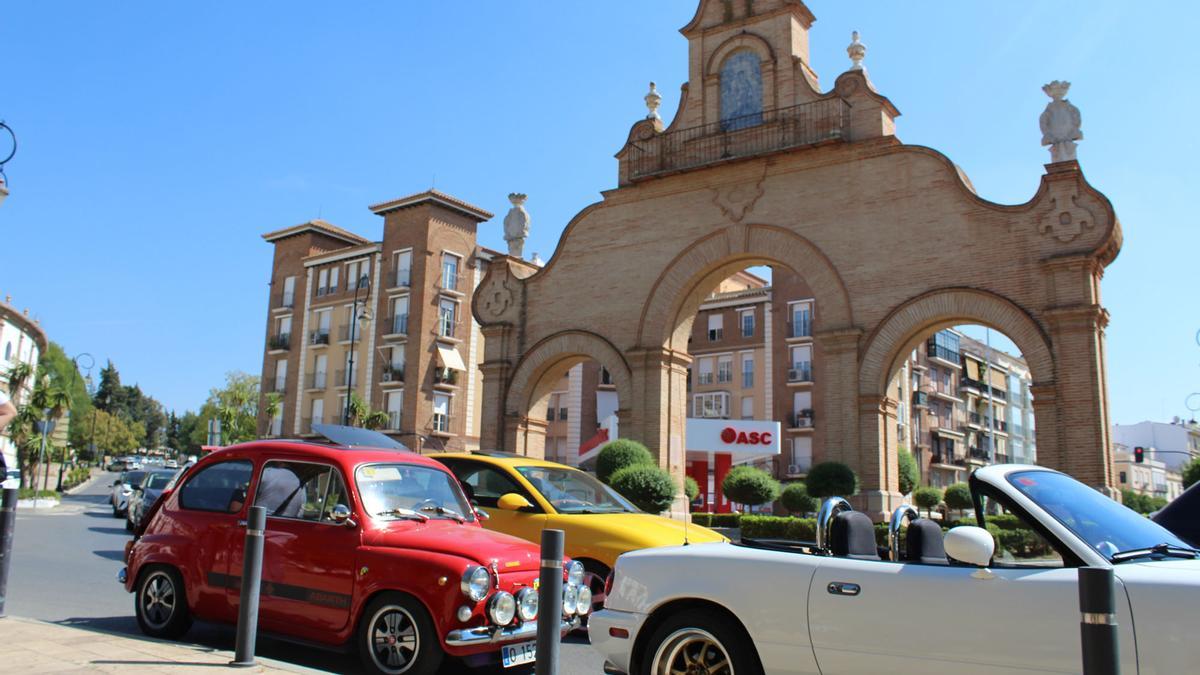 Concentración de coches clásicos en Antequera