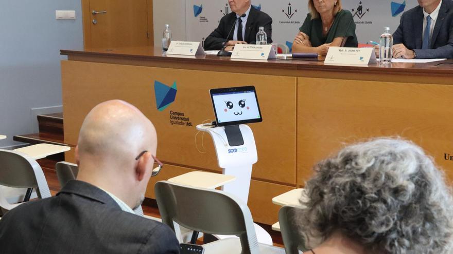 Un robot inaugura el nou curs acadèmic al Campus Universitari d&#039;Igualada: &quot;No he vingut a prendre-us la feina&quot;